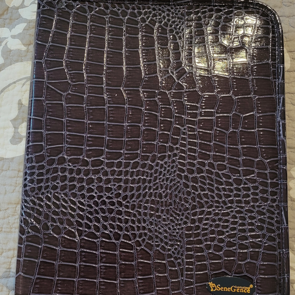 SeneGence Crocodile Embossed Portfolio